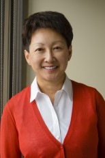 Verna Yiu headshot